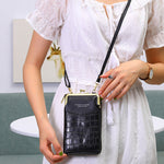 Vertikale Handyhülle mit Krokodilmuster