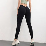 Gym-Leggings mit V-Rücken