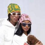 Strickmütze mit Hip Hop Schriftzug