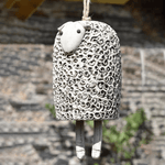 Wunderschöne rustikale Tierwindspiele aus Harz