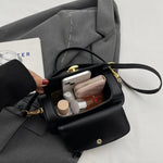 Trendige Mini-Quadrattasche