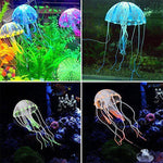 Aquarienlandschaftssimulation transparente fluoreszierende Quallendekoration