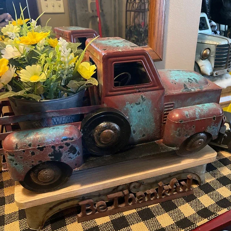 Frühling Sommer großer rustikaler Bauernwagen