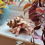 Finger-Parasit Krabbe Skulptur aus Kunstharz
