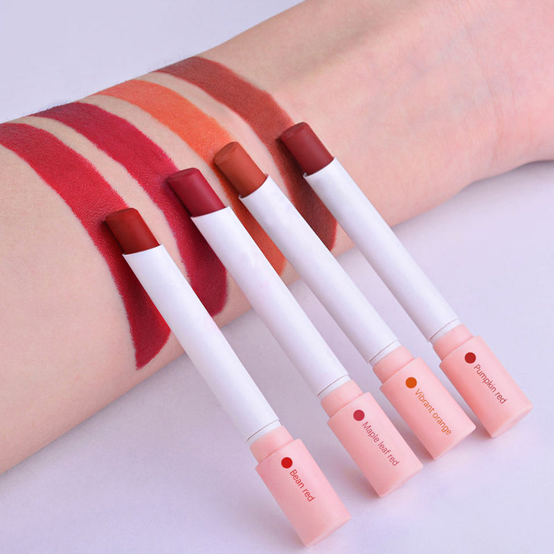 Mattes Zigaretten-Lippenstift-Set