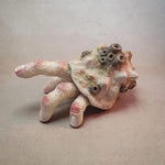 Finger-Parasit Krabbe Skulptur aus Kunstharz