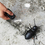 Elektrisches Insektenspielzeug mit Fernbedienung